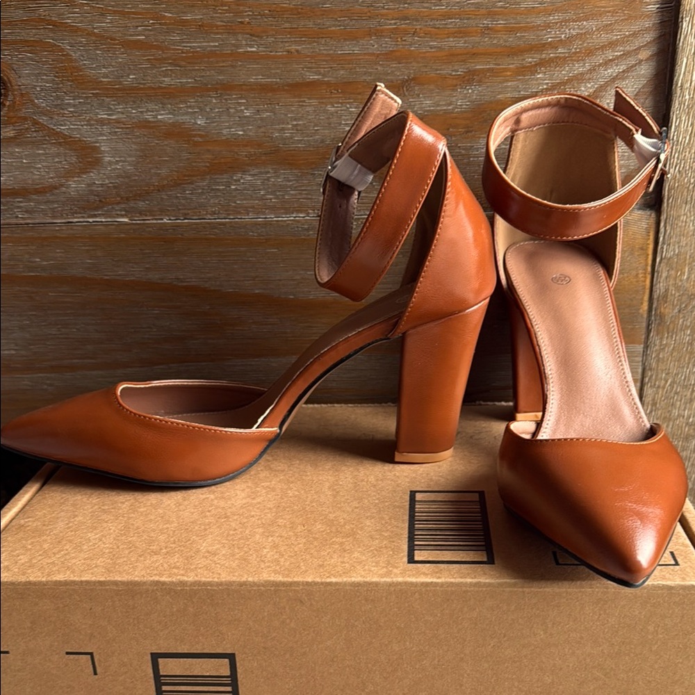 NEW Brown Ankle Strap Heels